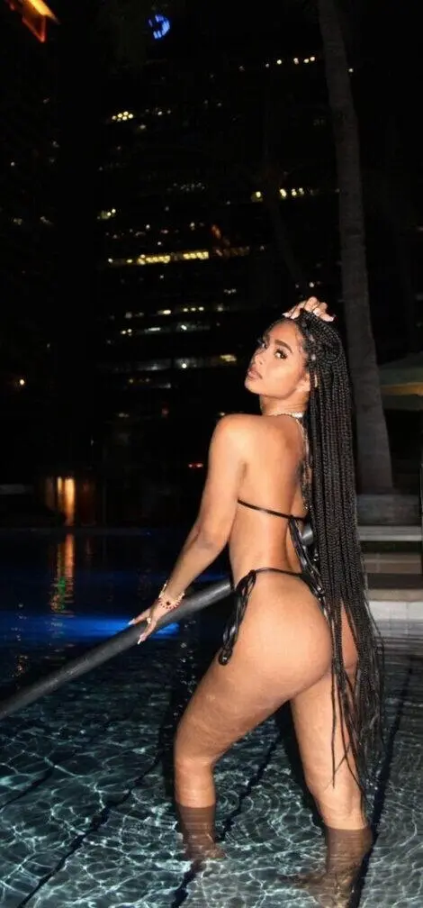 Escort Model Rianna