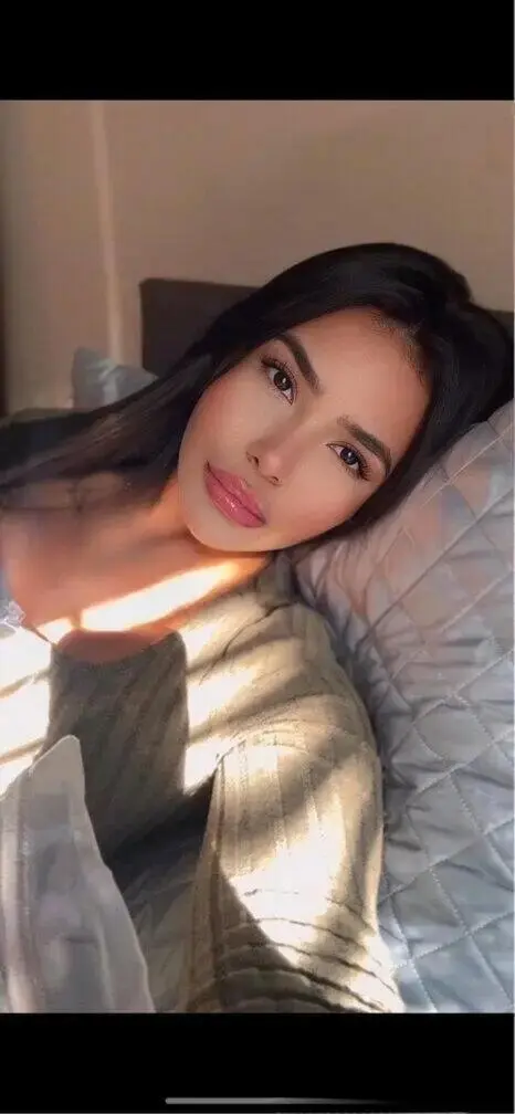 Escort Model Rose - 5
