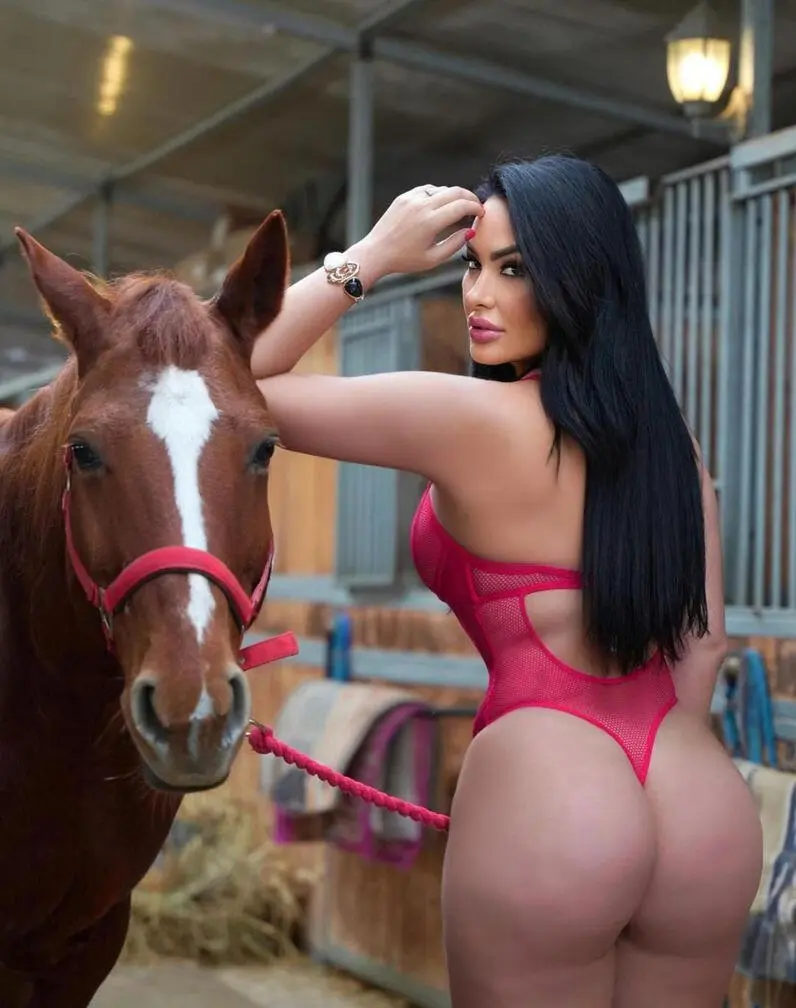 Escort Model Sabrina Brazil - 3