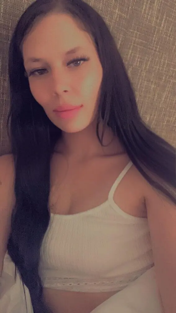 Escort Model Salena - 2