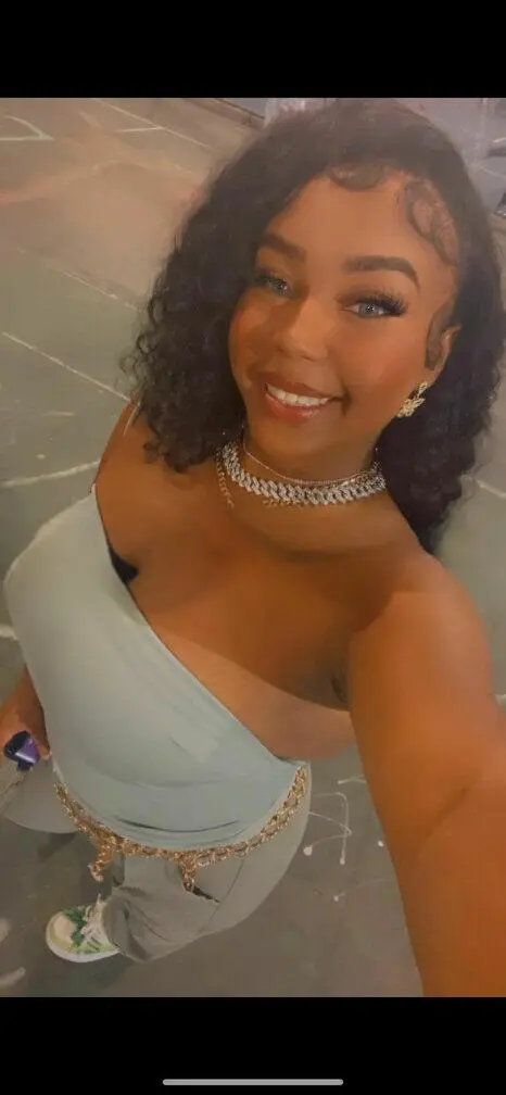 Escort Model Samaya sims