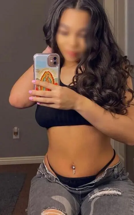 Escort Model SammyKay - 10