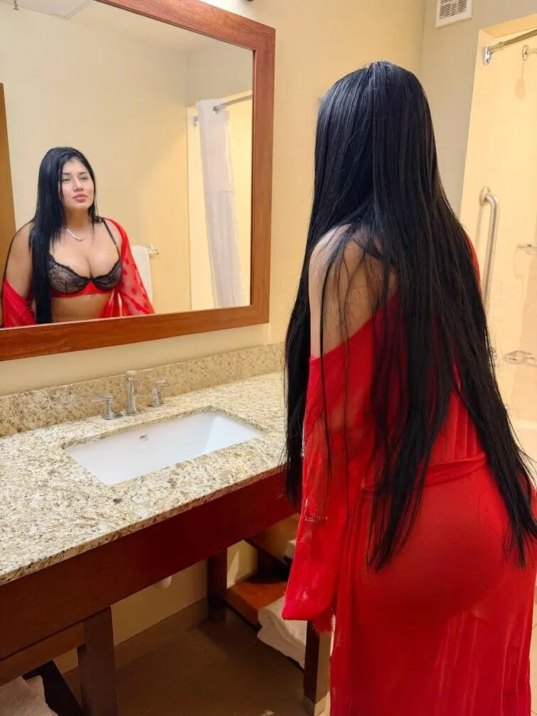 Escort Model Sarah