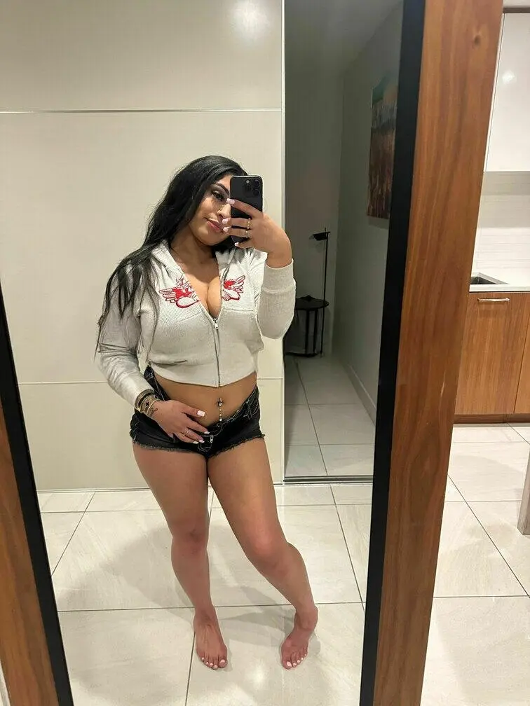 Escort Model Sasha - 2