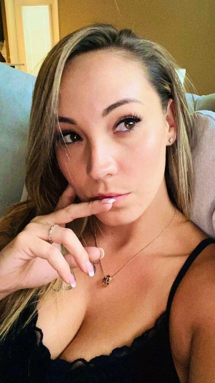 Escort Model Sasha Foxxx - 9