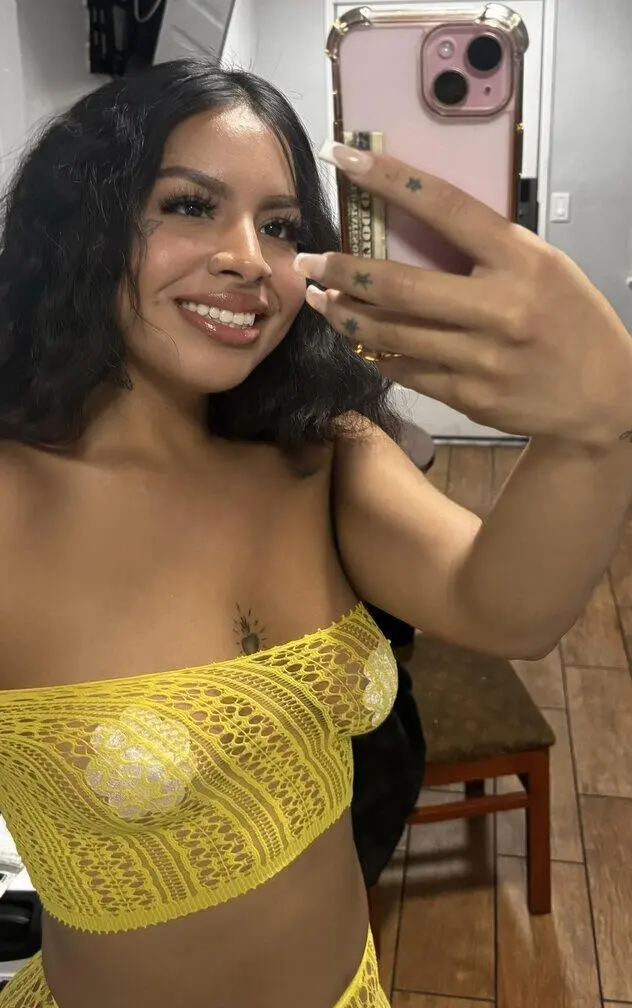 Escort Model Selena