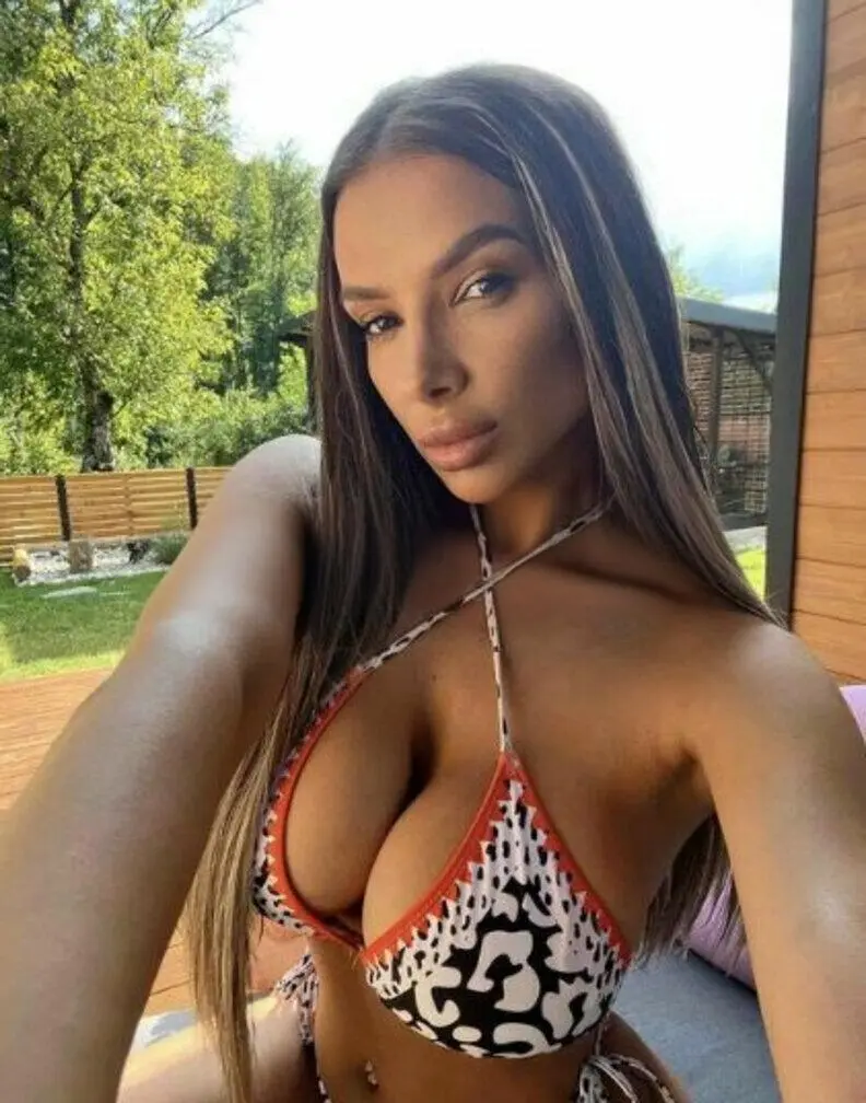 Escort Model Sofia