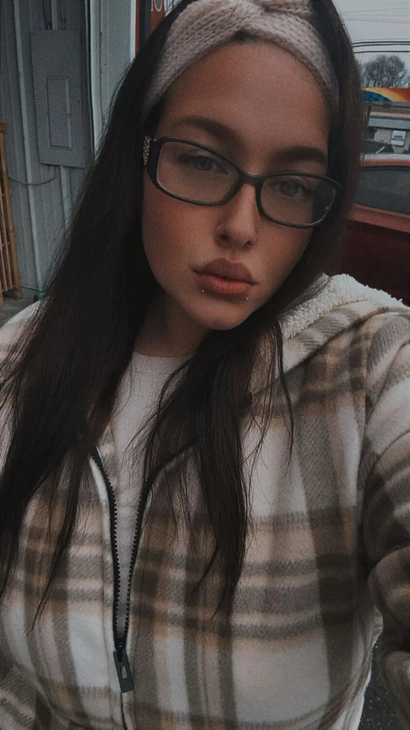 Escort Model Storm - 5