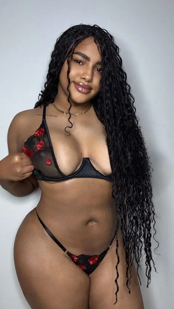 Escort Model Tyla