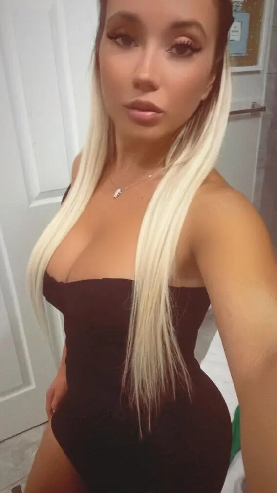 Escort Model Valeria