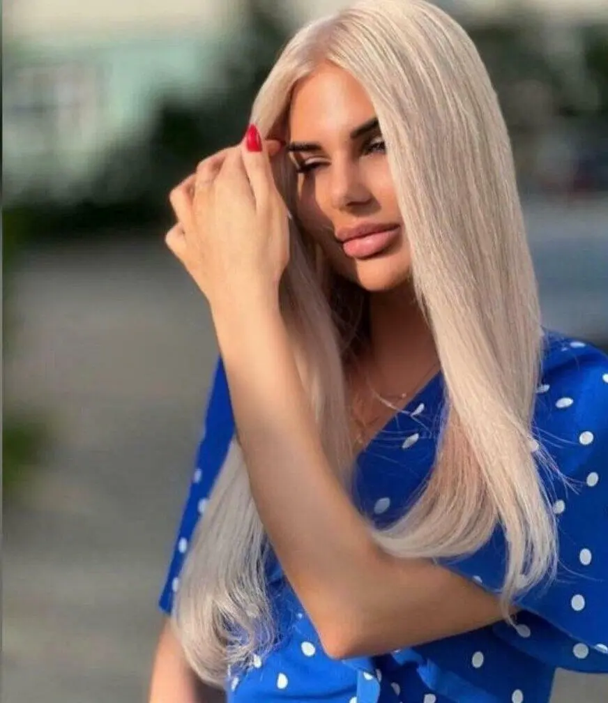 Escort Model Victoria